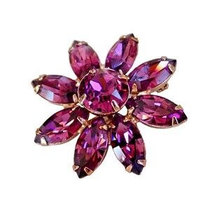 Weiss Purple Rhinestone Flower Starburst Signed Brooch Goldtone Prong Set VTG